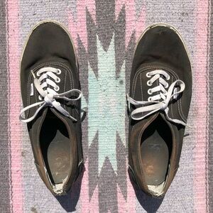 ▪️ Black Vans ▪️